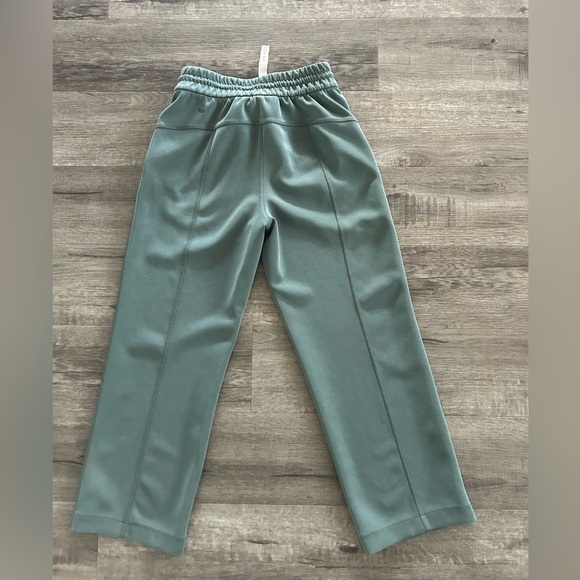 Pants - Women’s Lululemon Soft-stream Cropped Pants 2